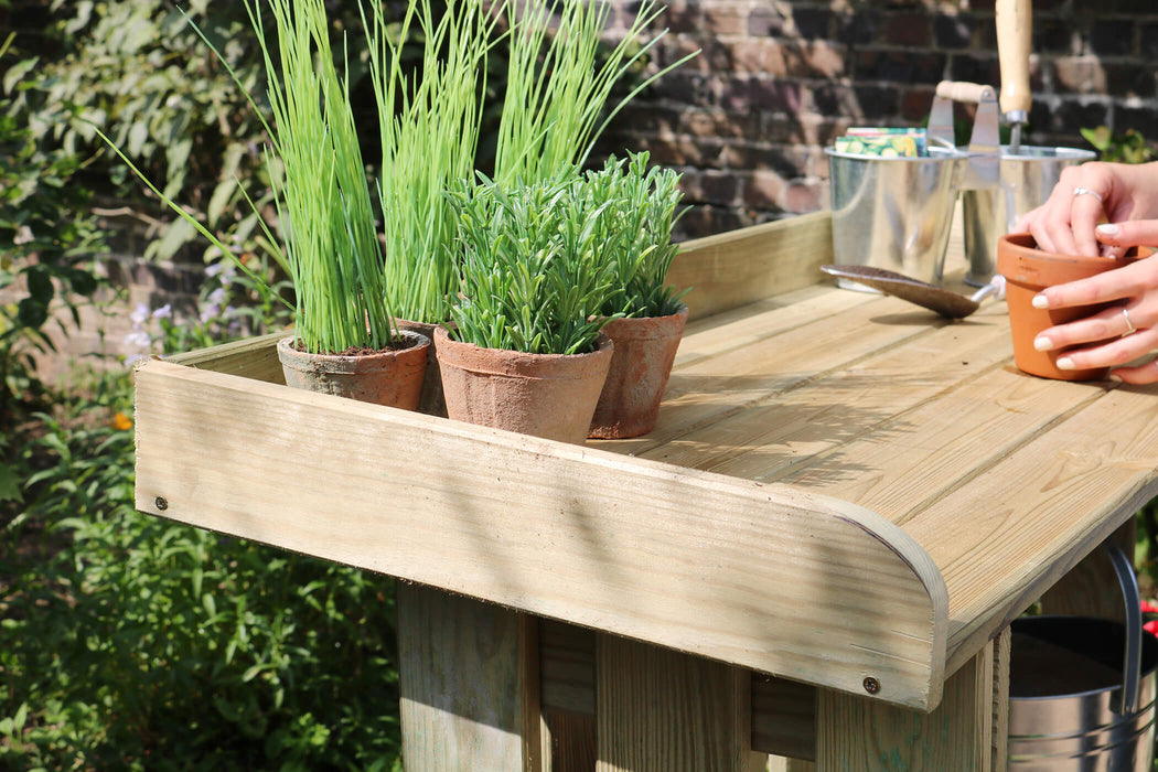 Folding Garden Bar