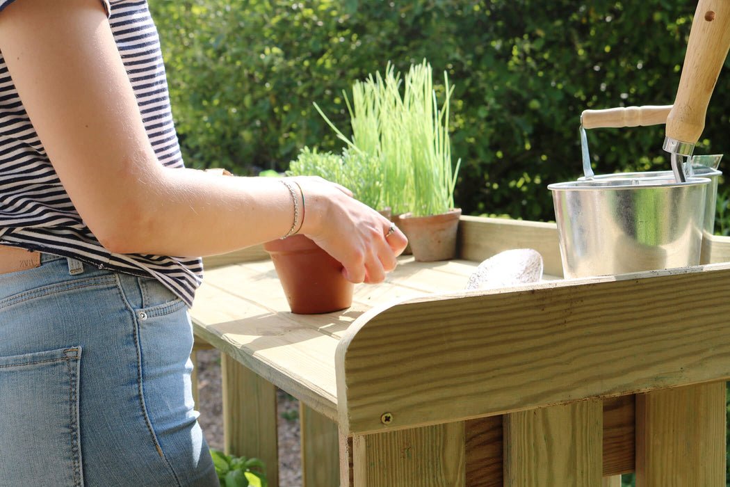 Folding Garden Bar
