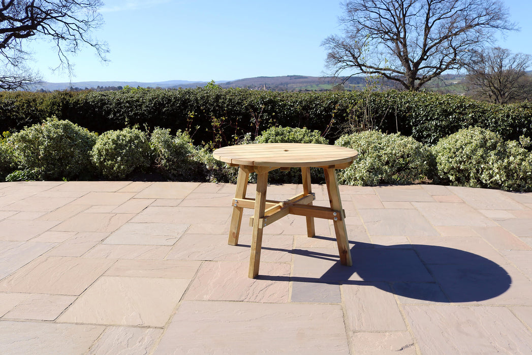 Charlotte / Freya Round Table